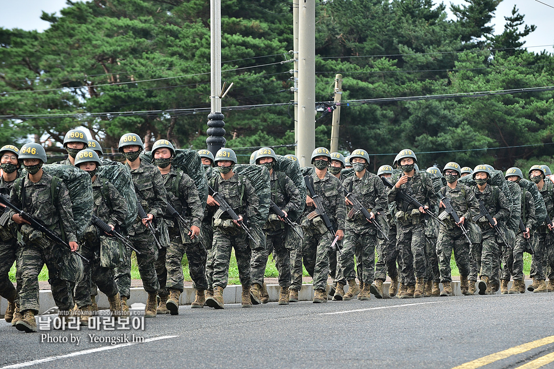 해병대 신병 1261기 빨간명찰수여식_8771.jpg