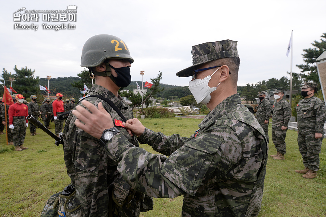 해병대 신병 1261기 빨간명찰수여식_8871_2.jpg