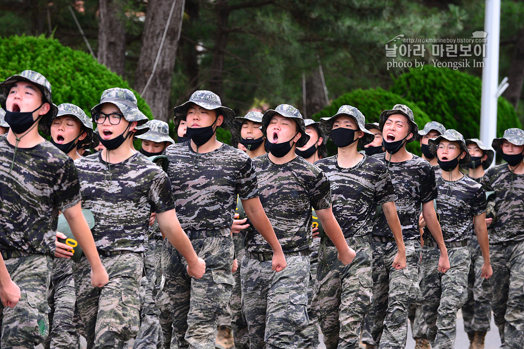 해병대 신병 1260기 5교육대 4주차 목봉장애물 사진 임영식 7_1552.jpg