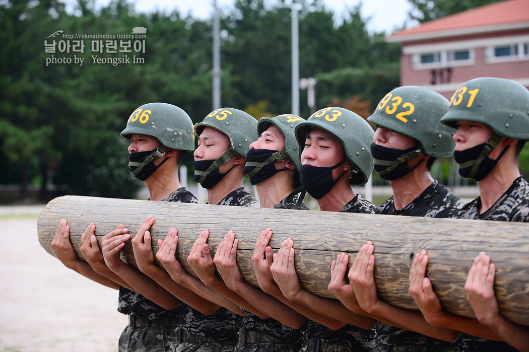 해병대 신병 1260기 5교육대 4주차 목봉장애물 사진 임영식 9_1394.jpg