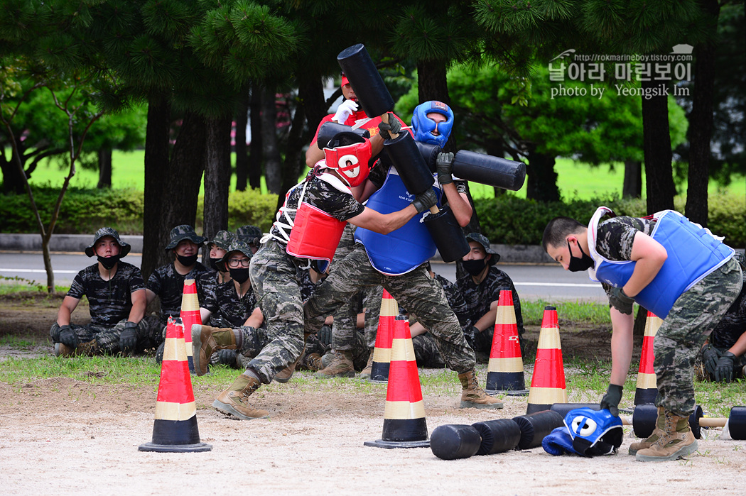 해병대 신병 1260기 5교육대 4주차 목봉장애물 사진 임영식 0_1225.jpg