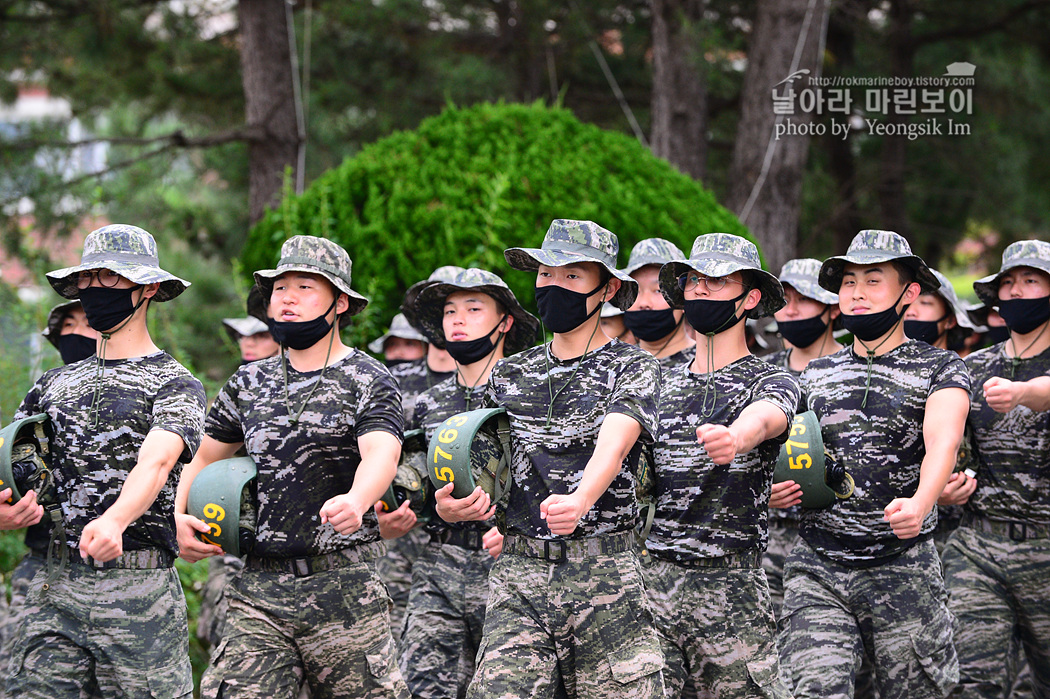 해병대 신병 1260기 5교육대 4주차 목봉장애물 사진 임영식 7_1548.jpg