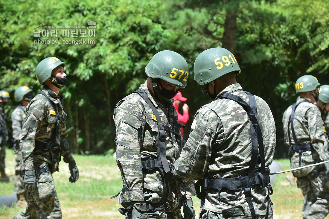 해병대 신병 1260기 5교육대 극기주 유격 7_0573.jpg