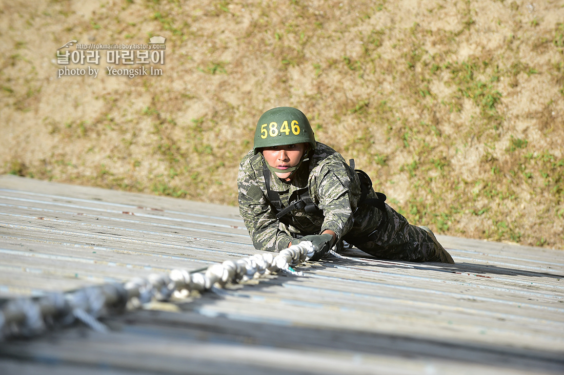 해병대 신병 1260기 5교육대 극기주 유격 8_0498.jpg