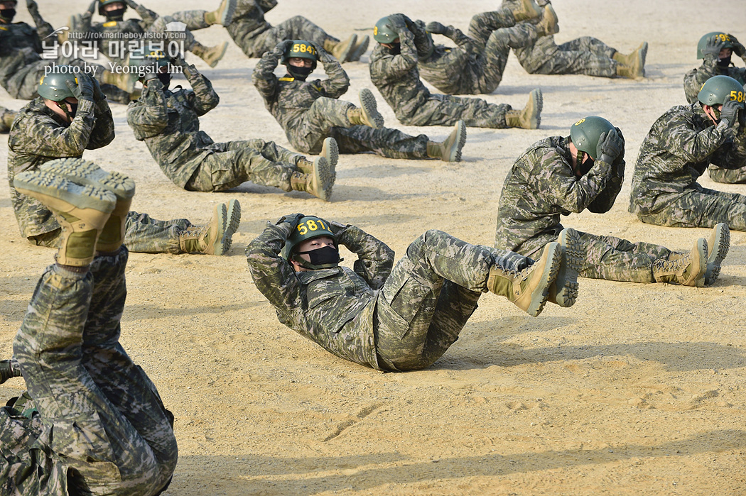 해병대 신병 1264기 5교육대 4주차 공수기초훈련 2_3509.jpg