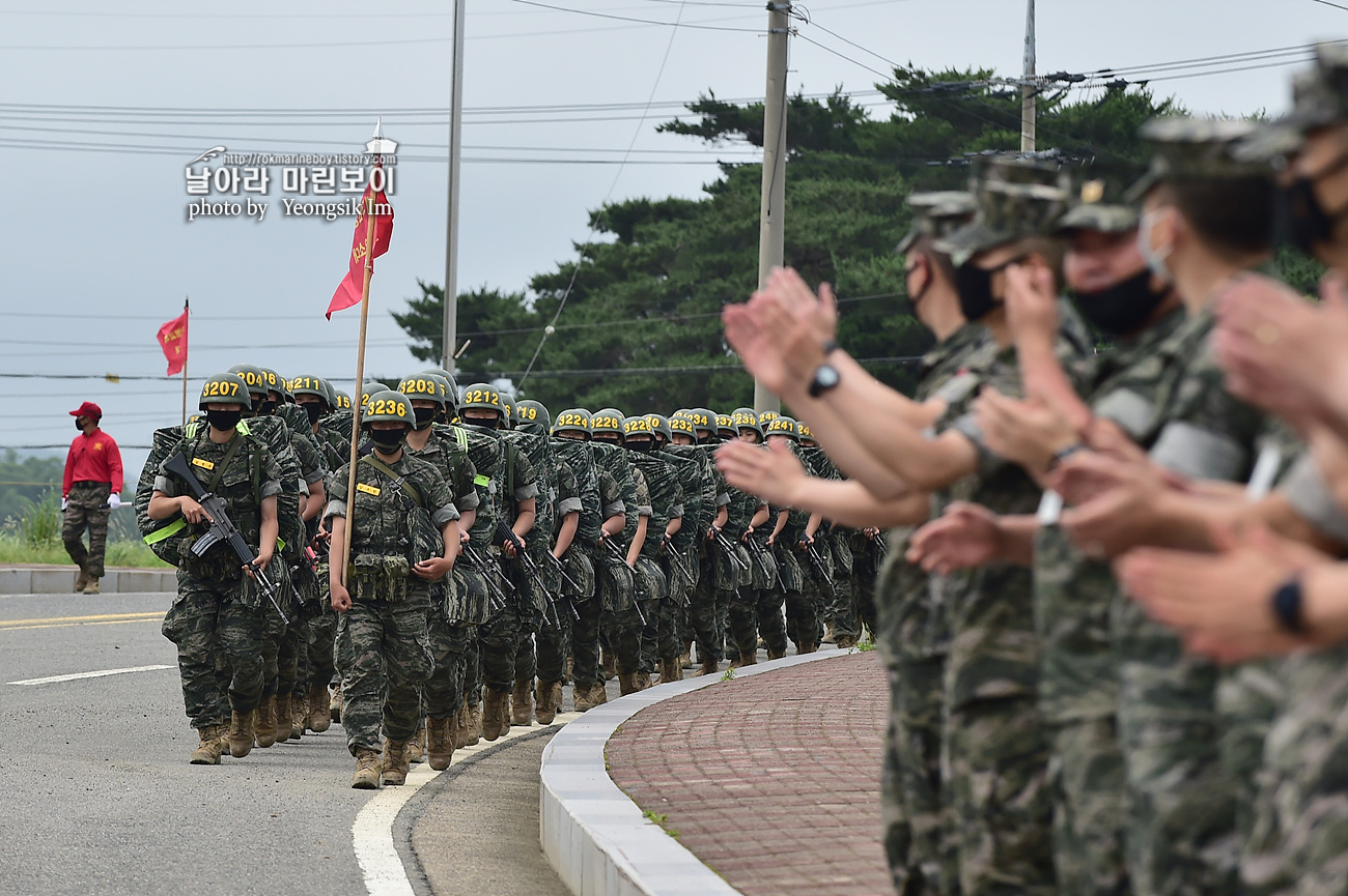 해병대 신병 1258기 극기주 삘긴명찰 여식_6701.jpg