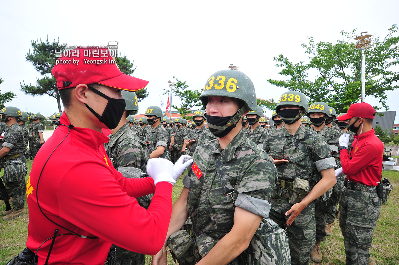 해병대 신병 1258기 극기주 삘긴명찰 여식_6893.jpg