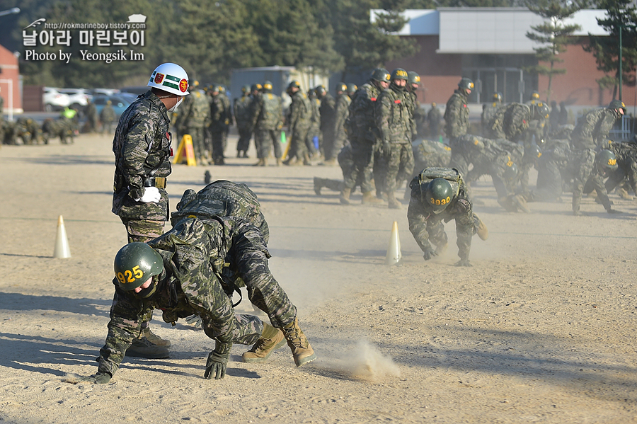 해병대 신병 1264기 3교육대 6주차 전투체력2_5744.jpg