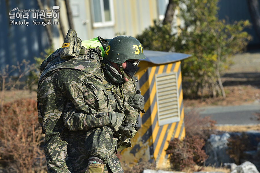 해병대 신병 1264기 3교육대 6주차 전투체력1_5637.jpg