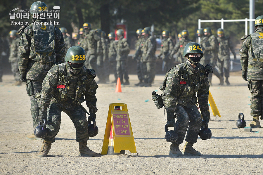 해병대 신병 1264기 3교육대 6주차 전투체력1_5614.jpg