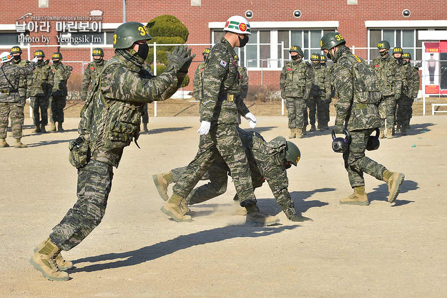 해병대 신병 1264기 3교육대 6주차 전투체력1_5571.jpg