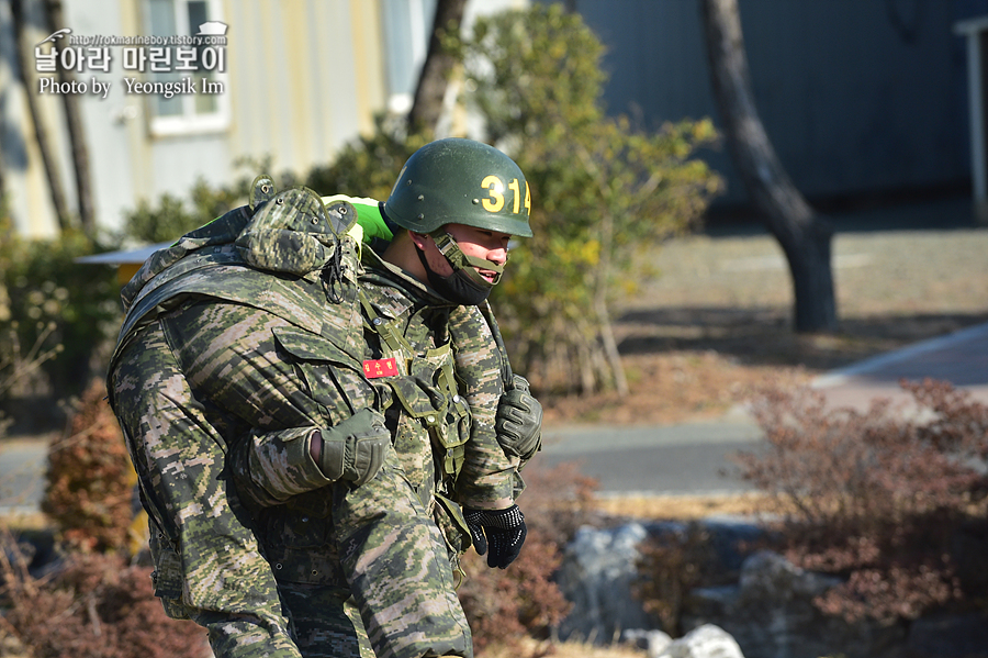 해병대 신병 1264기 3교육대 6주차 전투체력1_5634.jpg