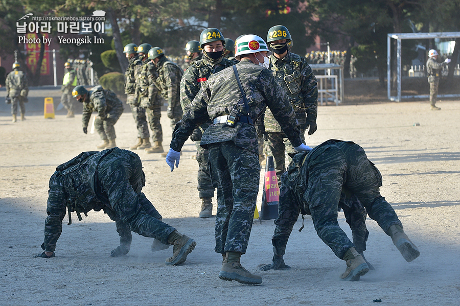 해병대 신병 1264기 3교육대 6주차 전투체력1_5615.jpg