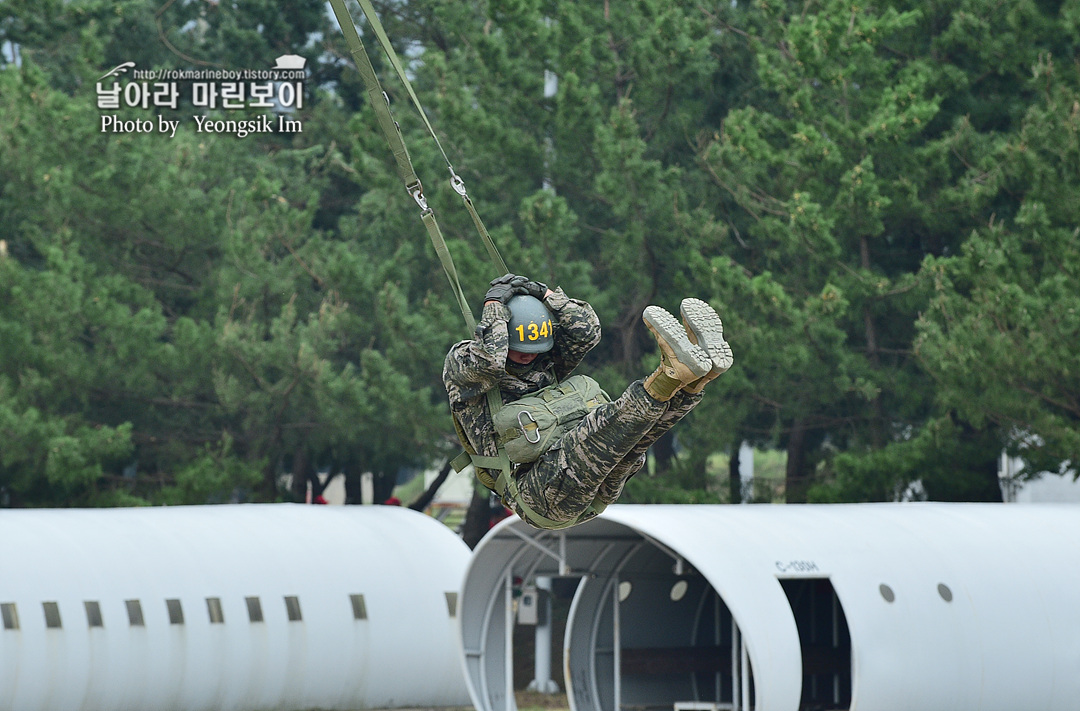 해병대 신병 1261기 4주차 공수기초훈련3_7243.jpg