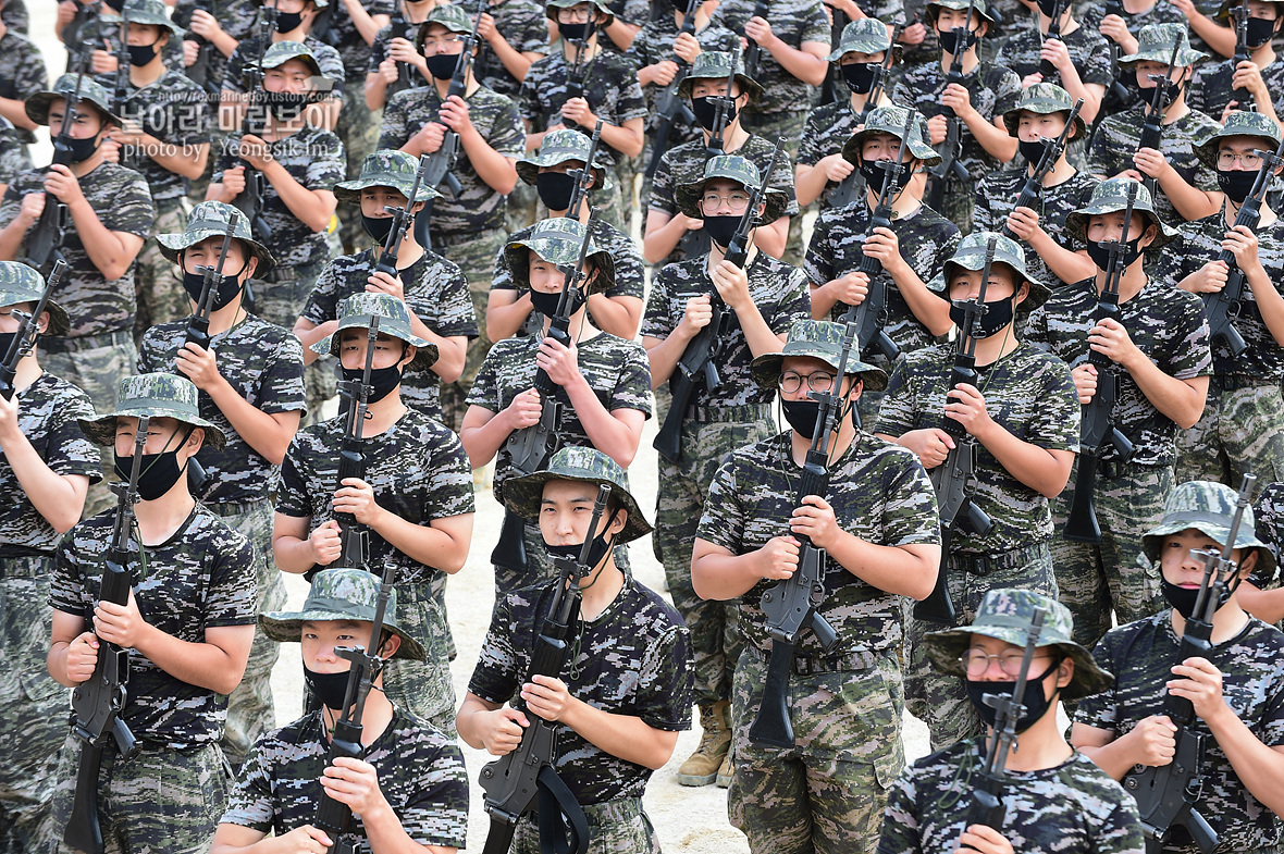 해병대 신병 1259기 2교육대 제식훈련 사진 임영식작가_2019_1908.jpg