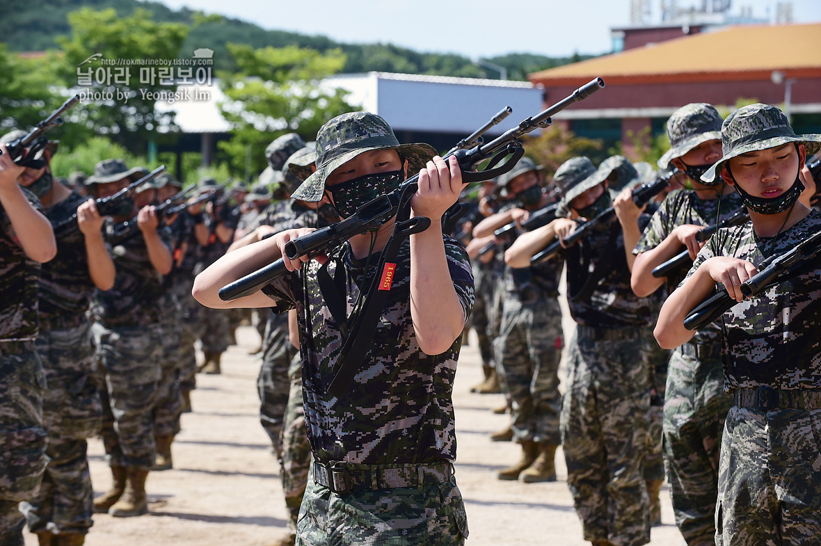 해병대 신병 1259기 1교육대 제식훈련 사진 임영식작가_2075.jpg