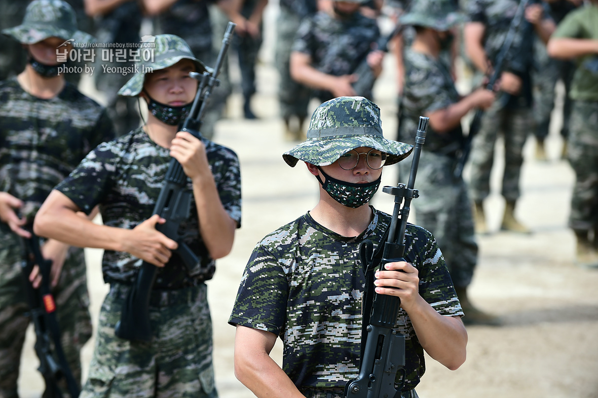 해병대 신병 1259기 1교육대 제식훈련 사진 임영식작가_2092.jpg