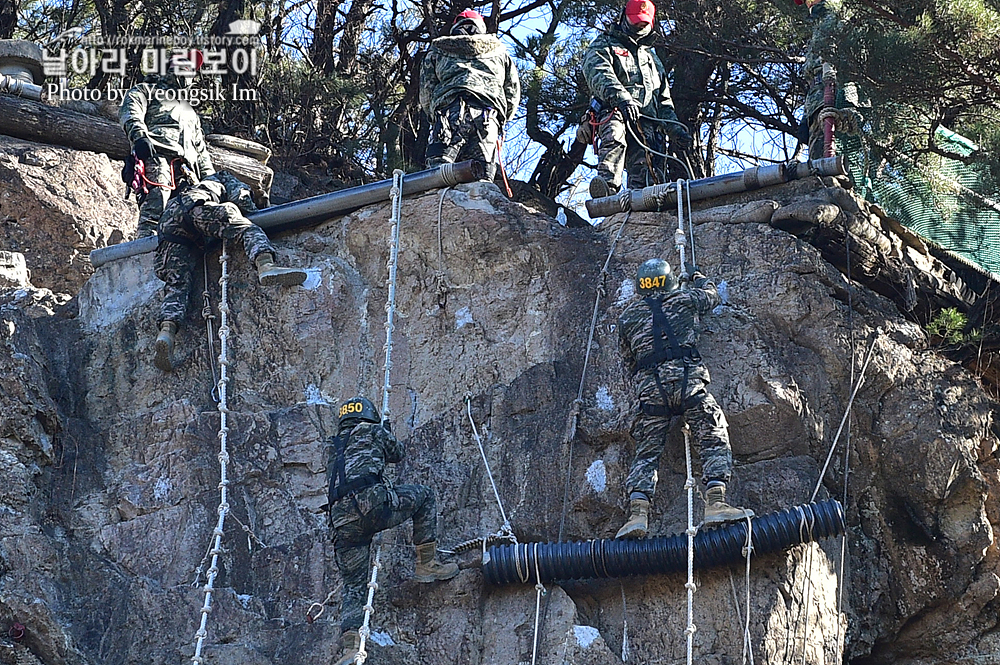 해병대 신병 1264기 3교육대 극기주 유격2_4373.jpg