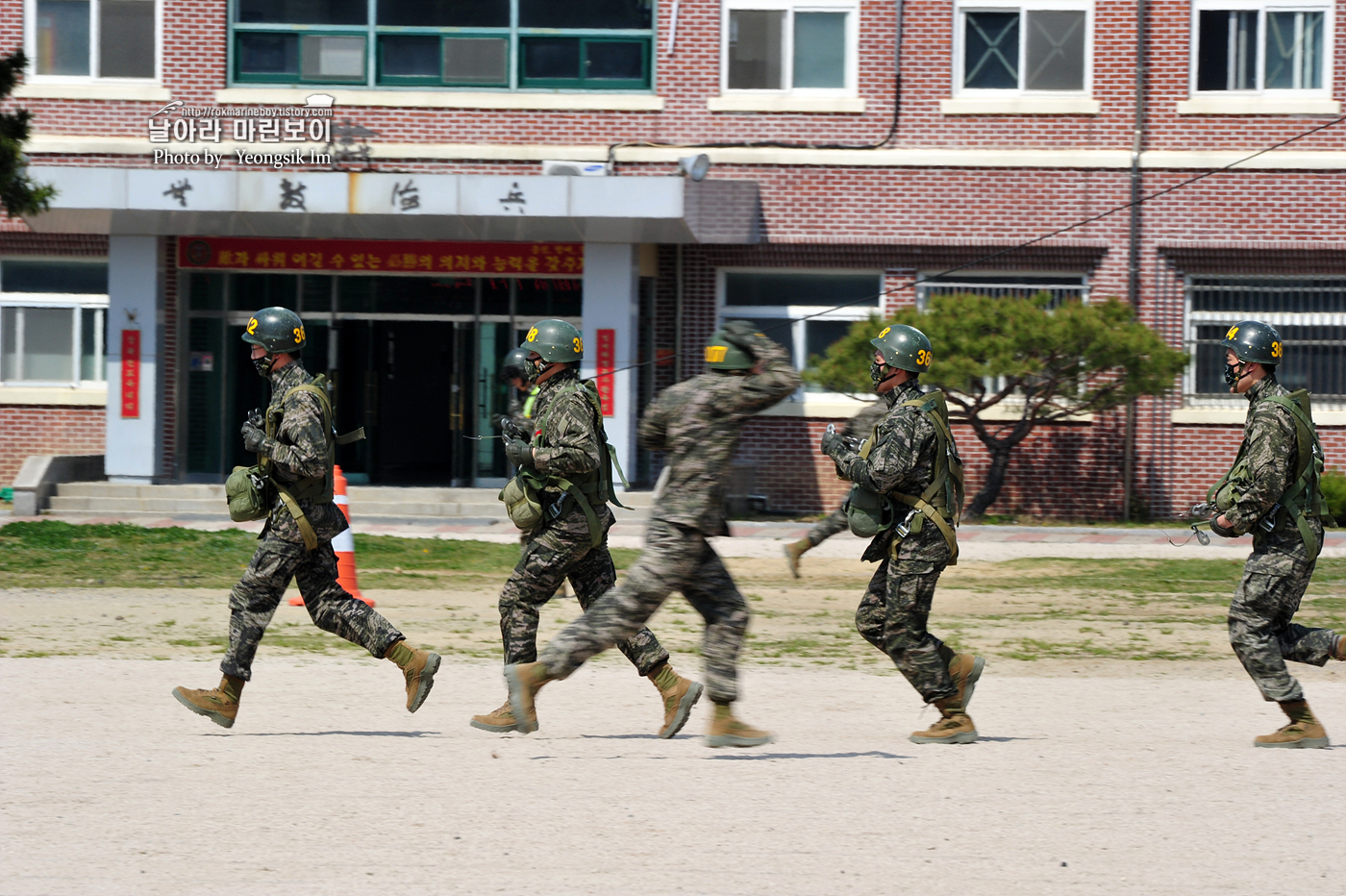 해병대 신병 1256기 3교육대 공수기초 6_1481.jpg