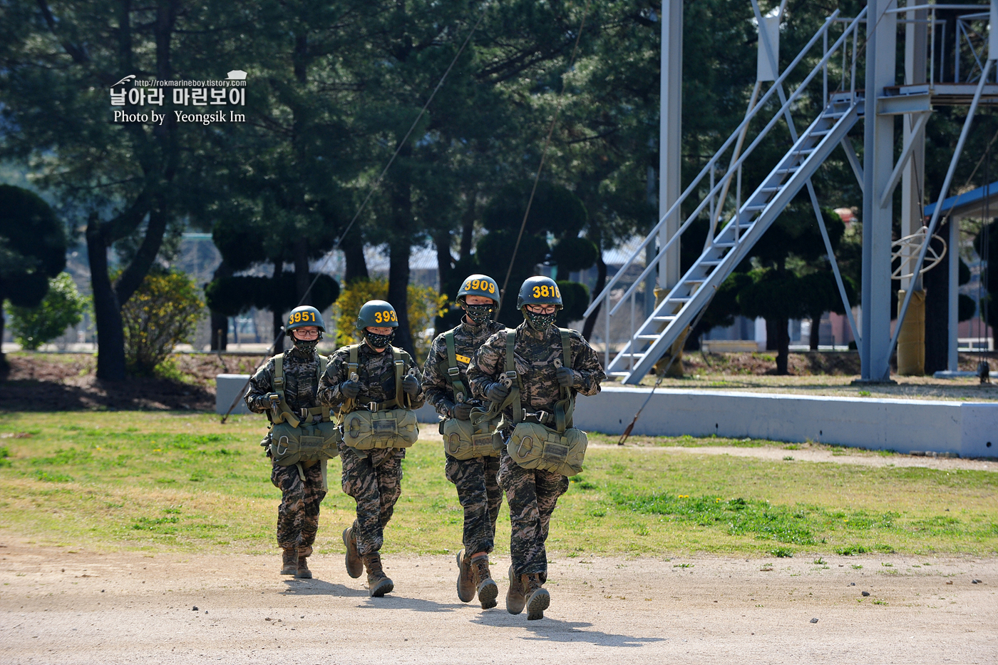 해병대 신병 1256기 3교육대 공수기초 8_1127.jpg