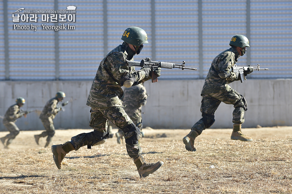 해병대 신병 1264기 5교육대 극기주 각개전투8_4846.jpg