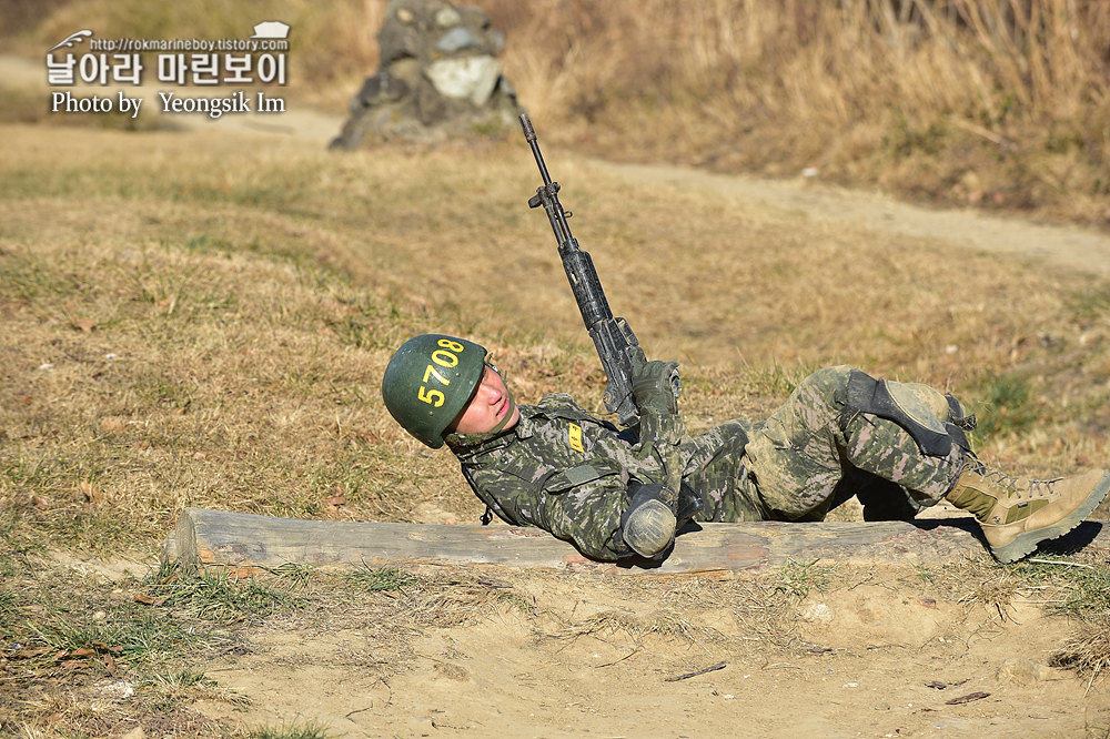 해병대 신병 1264기 5교육대 극기주 각개전투7_4506.jpg