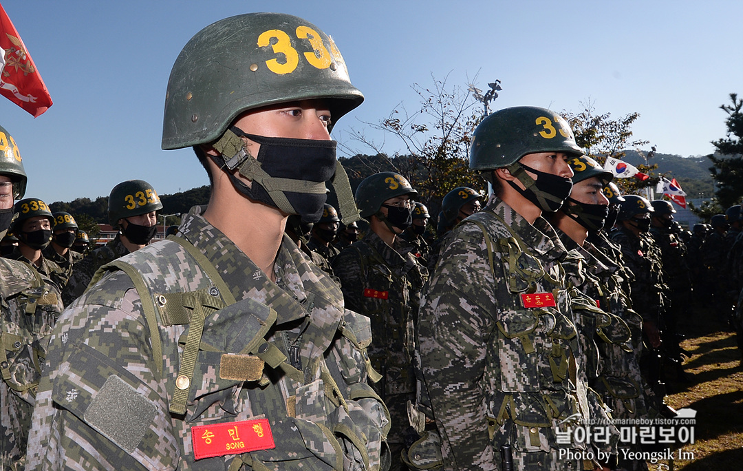 해병대 신병 1262기 3 빨간명찰수여식_8077.jpg