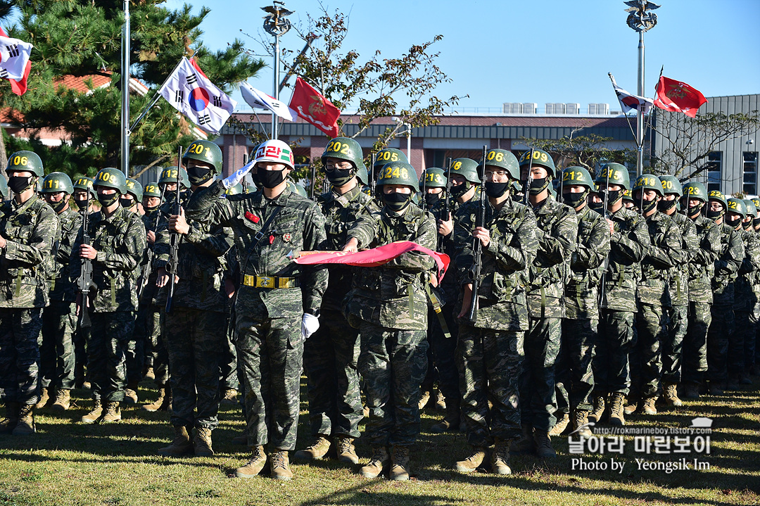 해병대 신병 1262기 3 빨간명찰수여식_8014_1.jpg