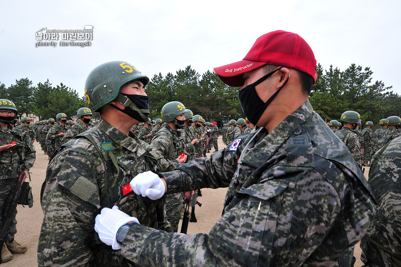 해병대 신병 1256기 극기주 빨간명찰수여식_6137_4.jpg