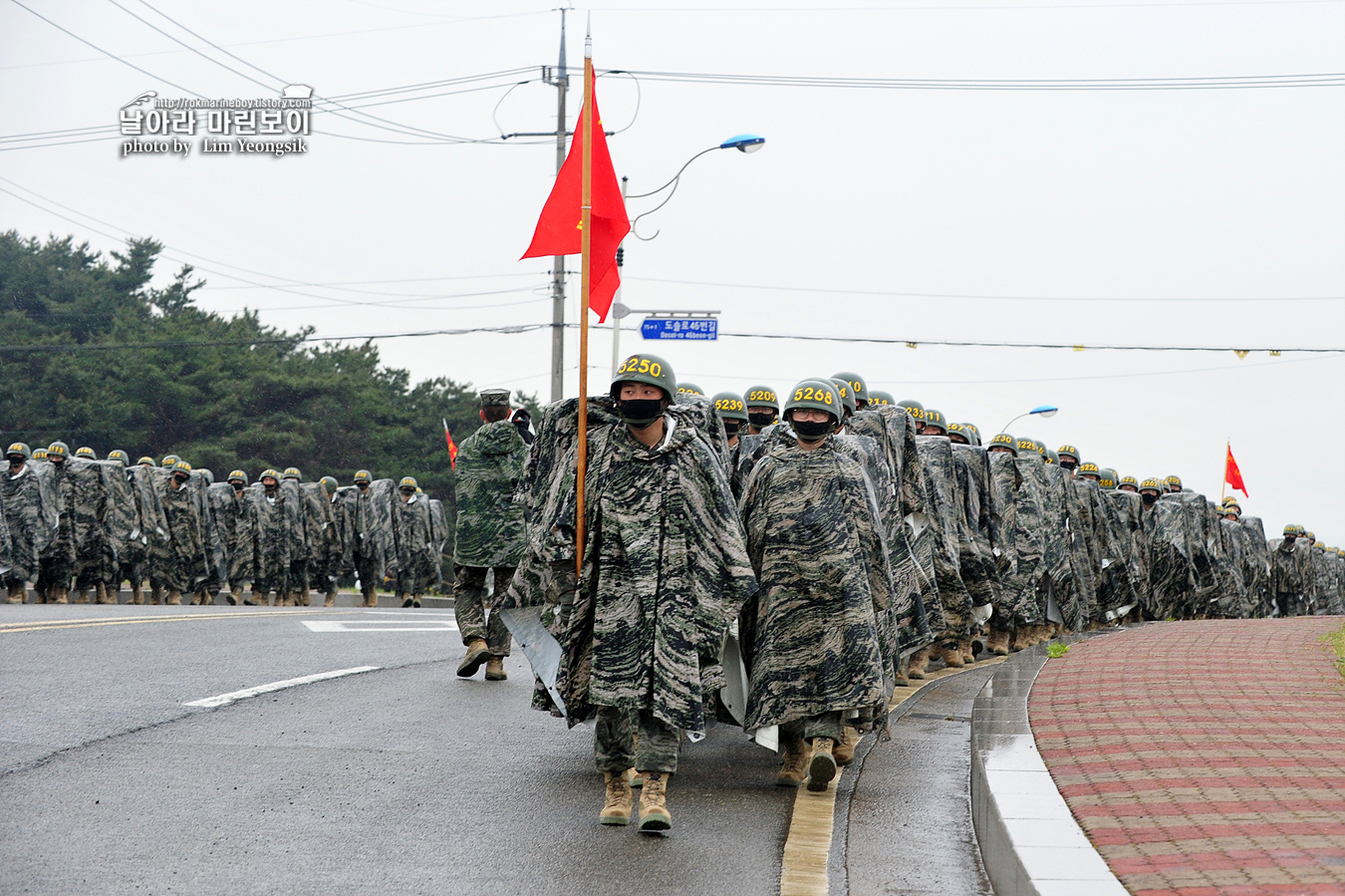 해병대 신병 1256기 극기주 빨간명찰수여식_5939.jpg