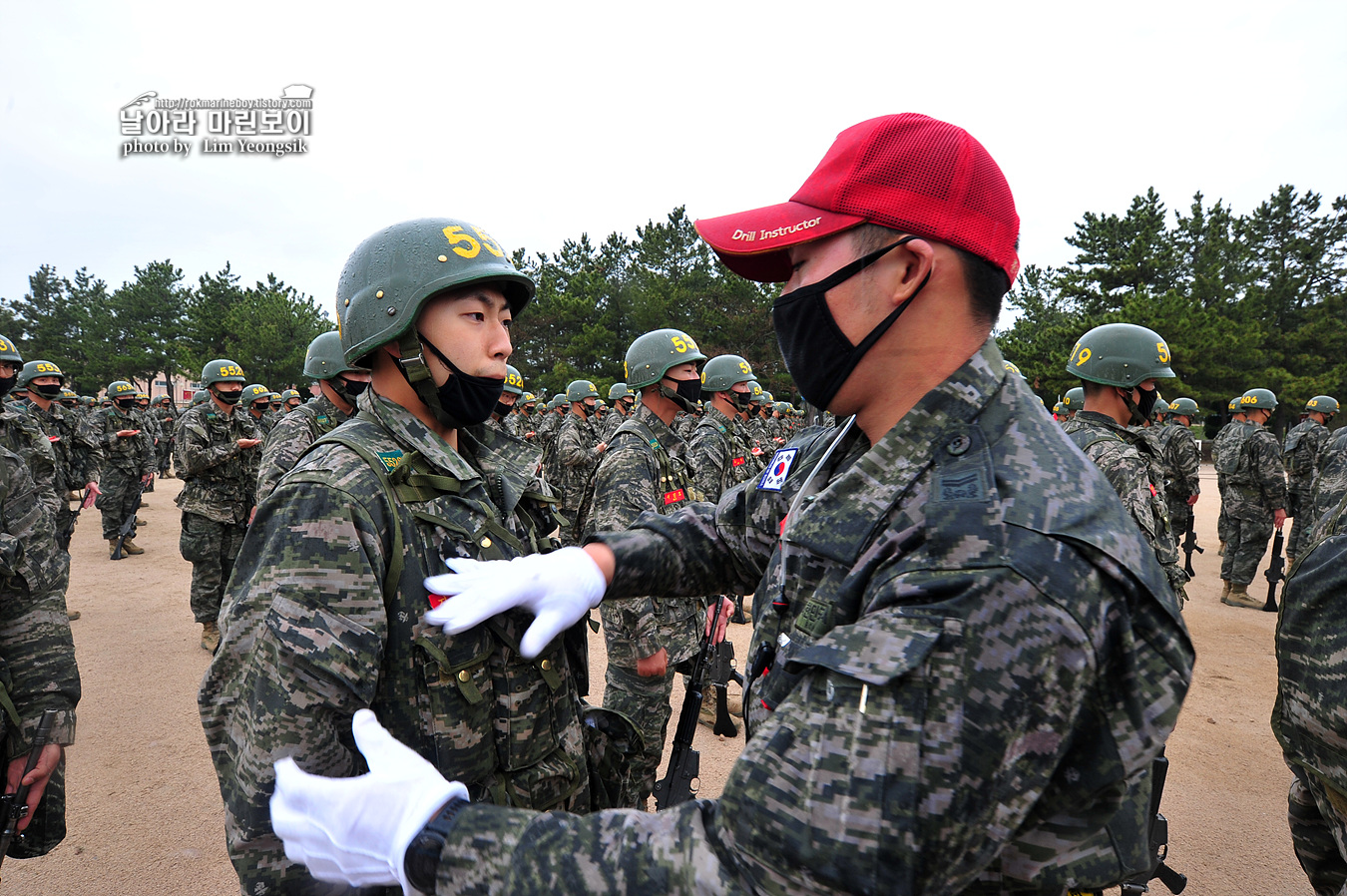 해병대 신병 1256기 극기주 빨간명찰수여식_6137_2.jpg