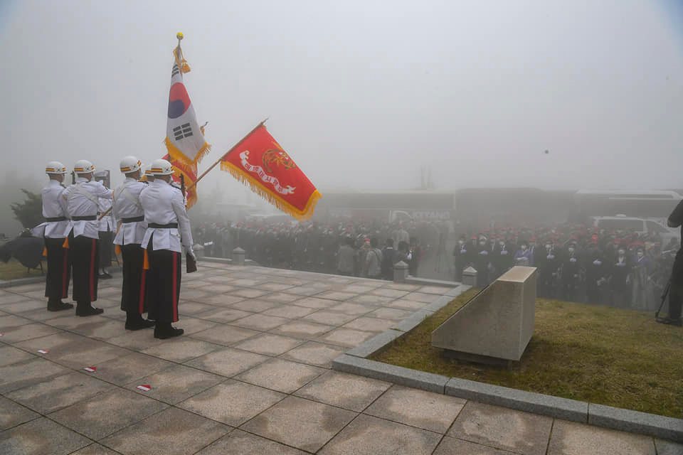 제71주년 도솔산지구 전투 전승행사 1.jpg