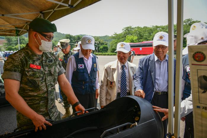 해병대2사단 6·25전쟁 참전용사 초청 행사.jpg