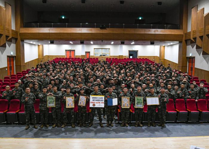 해병대2사단 최선봉대대 장병 헌혈증 667장 기부.jpg