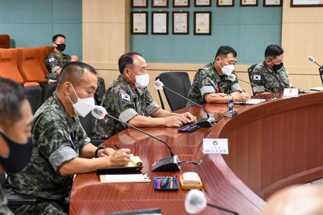 부석종 해군참모총장, 포항지역 부대 점검.jpg