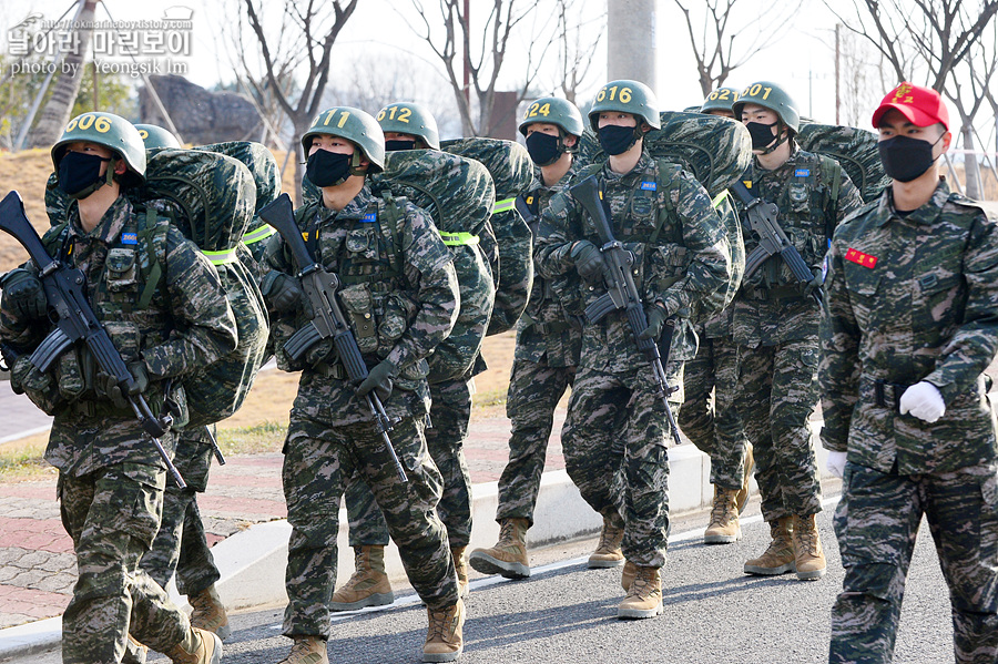 신병1287기1교육대빨간명찰_3187.jpg