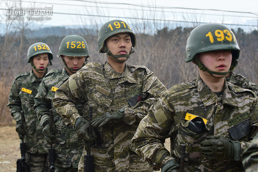 신병1301기 4주차 총검술_1746.jpg