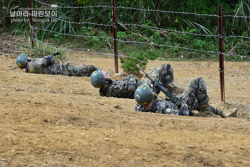 신병 1273기 1교육대 극기주 각개전투1_4077.jpg