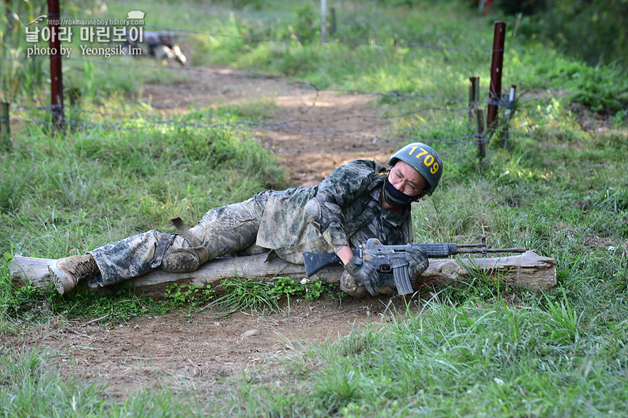 신병 1273기 1교육대 극기주 각개전투2_4337.jpg