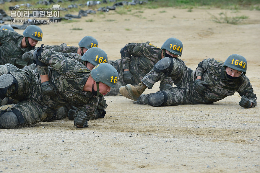 신병 1273기 1교육대 극기주 각개전투2_4264.jpg