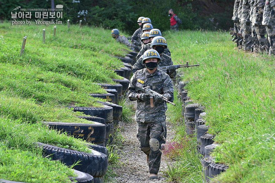 신병 1273기 1교육대 극기주 각개전투2_4369.jpg