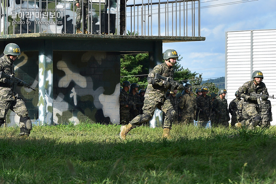 신병 1273기 1교육대 극기주 각개전투2_4356.jpg