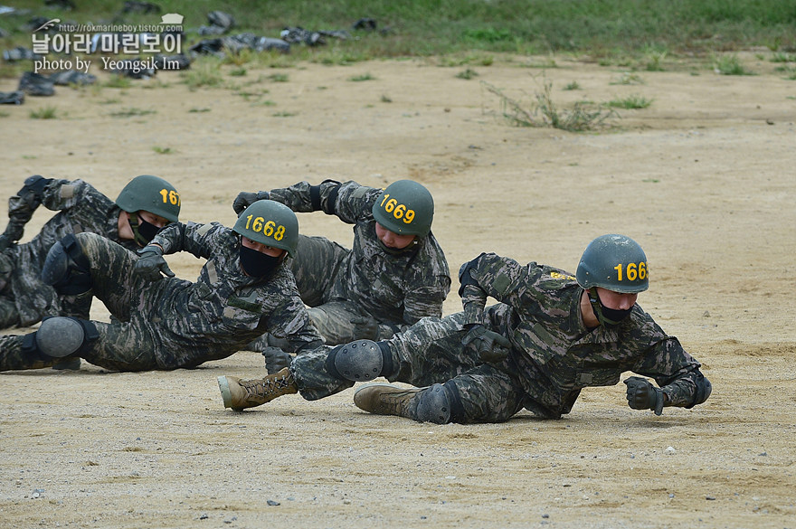 신병 1273기 1교육대 극기주 각개전투2_4274.jpg