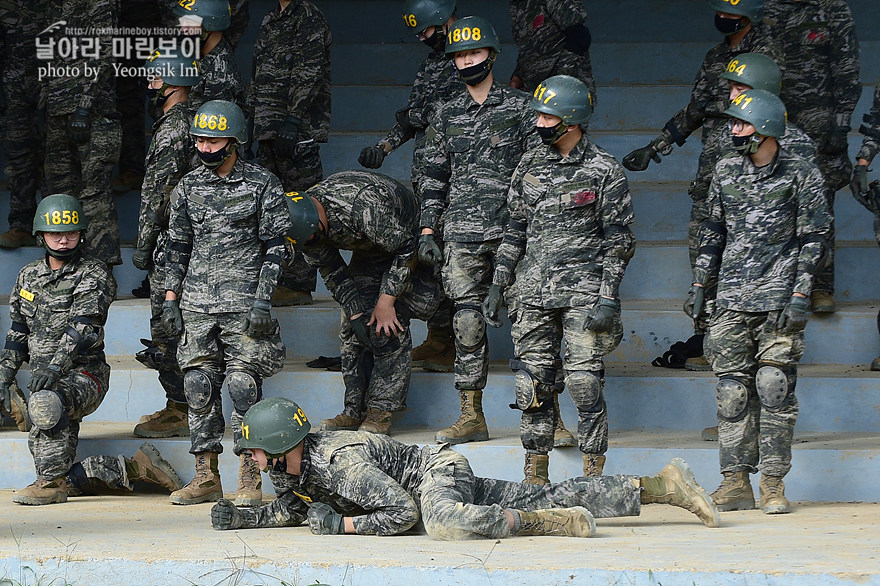 신병 1273기 1교육대 극기주 각개전투2_4180.jpg