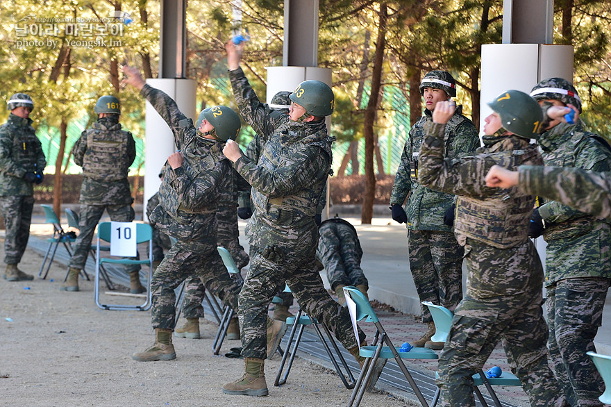 신병1301기 4주차 수류탄2_1010.jpg