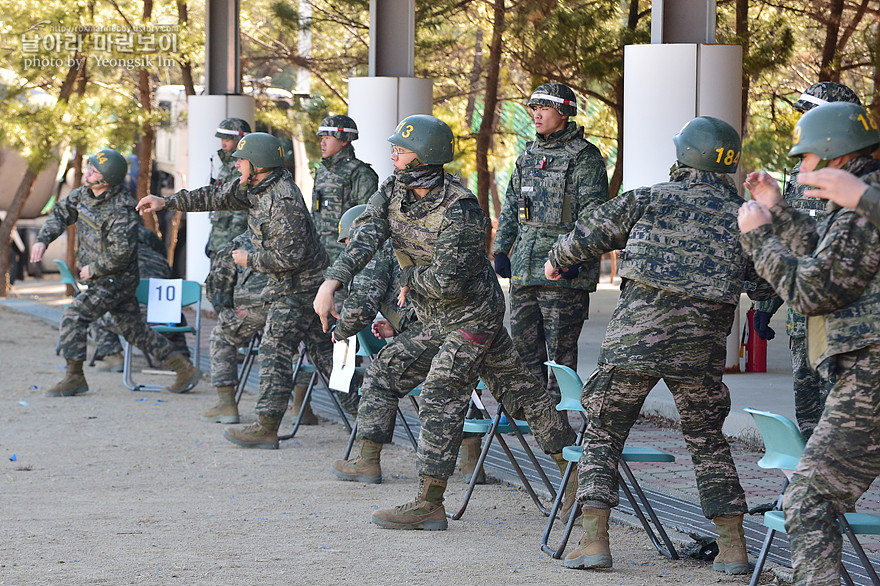 신병1301기 4주차 수류탄2_1071.jpg