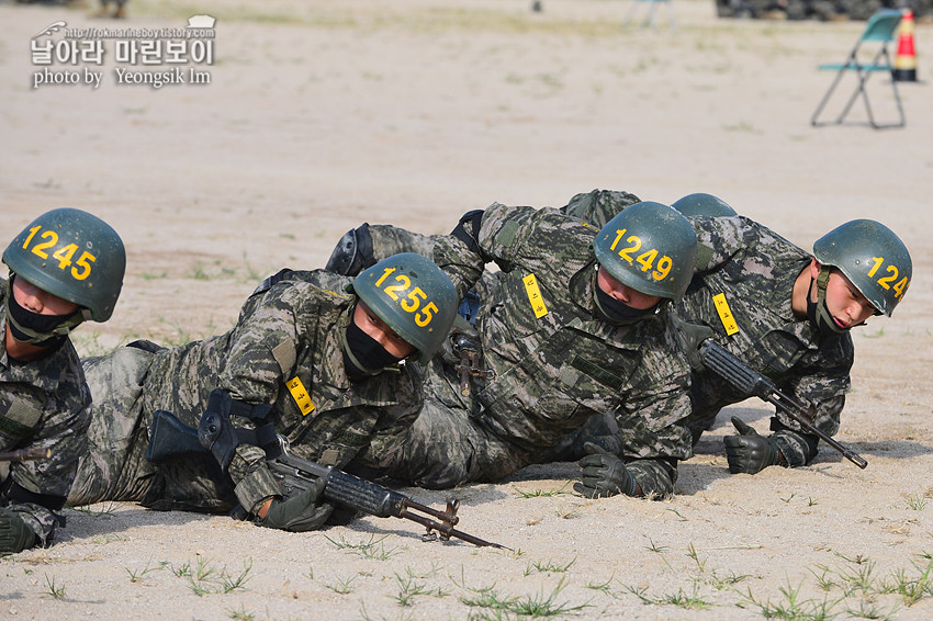 신병 1271기 1교육대 극기주 각개전투2_9550.jpg