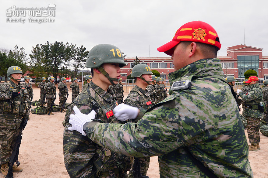 신병1301기_빨간명찰수여식_2644_3.jpg