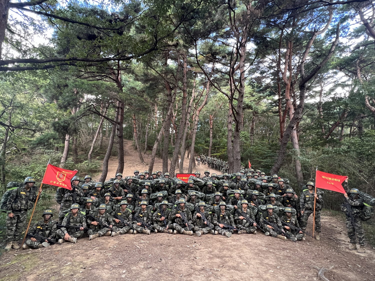 신병 1298기 극기주 천자봉 정복 5.jpg
