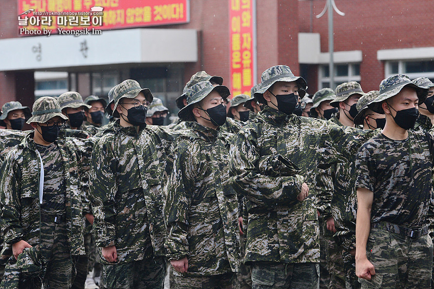 신병1297기2교육대1주차_제식훈련_0072.jpg